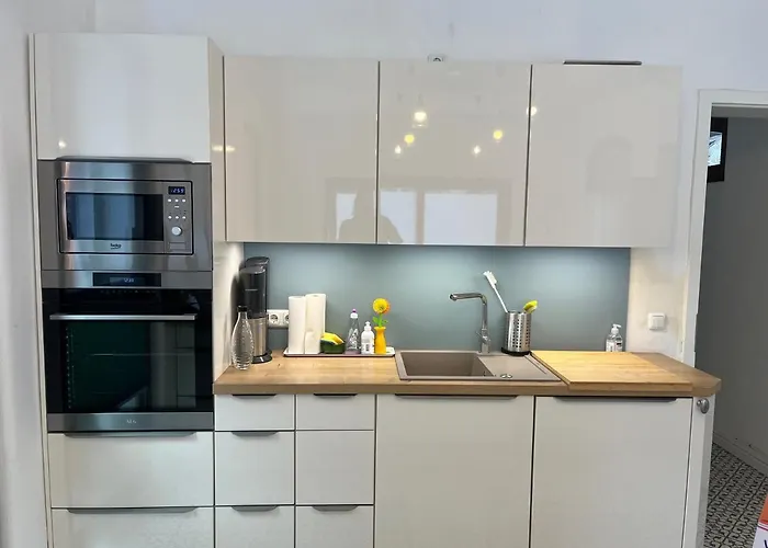 Remise An Der Rennbahn - 30 Minuten Zum Alexanderplatz Und Doch Im Gruenen * Hoppegarten