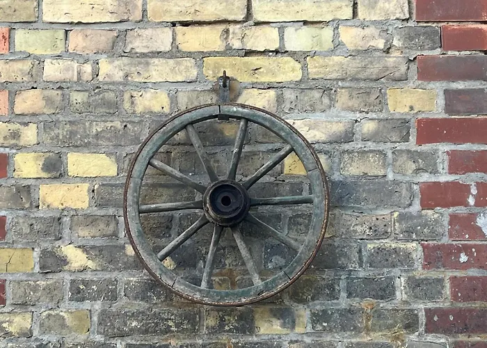 Semesterbostad Remise An Der Rennbahn - 30 Minuten Zum Alexanderplatz Und Doch Im Gruenen