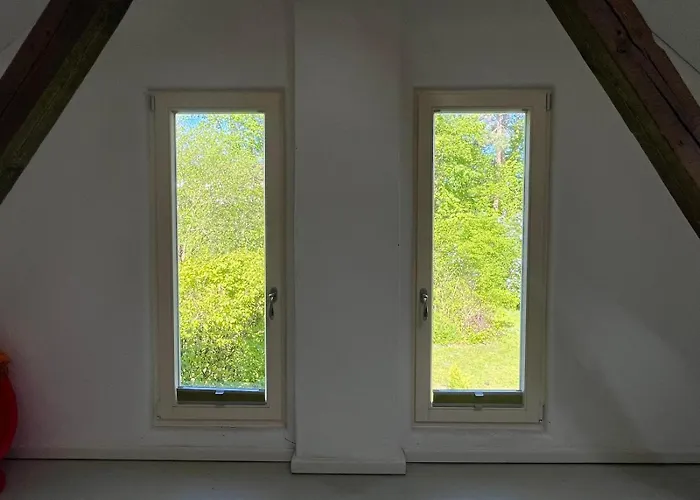 Remise An Der Rennbahn - 30 Minuten Zum Alexanderplatz Und Doch Im Gruenen Semesterbostad Hoppegarten