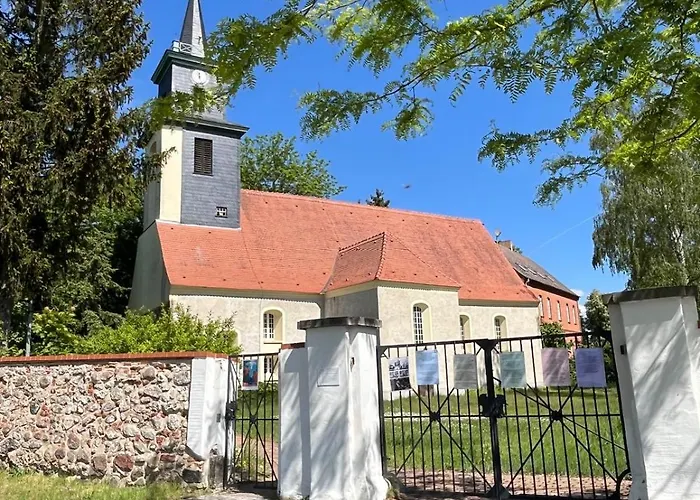Remise An Der Rennbahn - 30 Minuten Zum Alexanderplatz Und Doch Im Gruenen