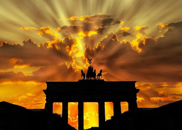 Remise An Der Rennbahn - 30 Minuten Zum Alexanderplatz Und Doch Im Gruenen * Hoppegarten