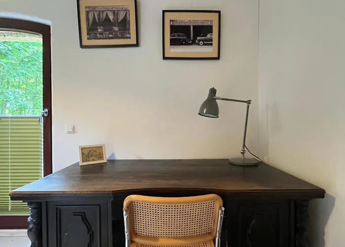 Remise An Der Rennbahn - 30 Minuten Zum Alexanderplatz Und Doch Im Gruenen Hoppegarten