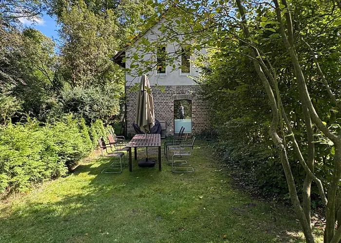 Remise An Der Rennbahn - 30 Minuten Zum Alexanderplatz Und Doch Im Gruenen