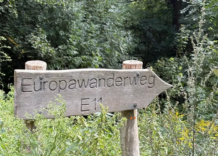 Remise An Der Rennbahn - 30 Minuten Zum Alexanderplatz Und Doch Im Gruenen Semesterbostad *